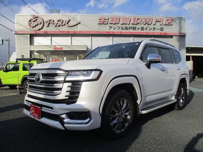 TOYOTA LAND CRUISER 300 - 1