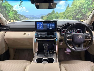 TOYOTA LAND CRUISER 300 - 2