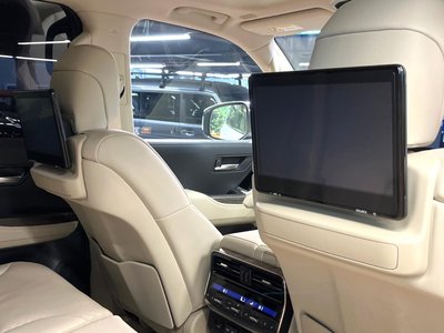 TOYOTA LAND CRUISER 300 - 6