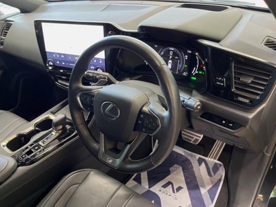 صورة مصغرة 34 لـ 2025 Lexus NX