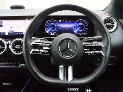 2025 Mercedes-BENZ EQA — миниатюра 24