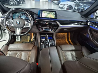 BMW 5 SERIES - 10