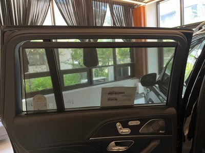2026 Mercedes-BENZ GLS — миниатюра 17