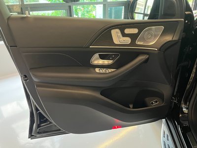 2026 Mercedes-BENZ GLS — миниатюра 14