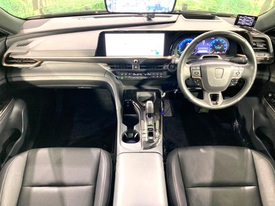 TOYOTA CROWN SPORT - 2