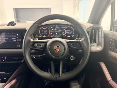 PORSCHE CAYENNE - 9