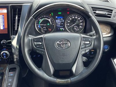 TOYOTA ALPHARD - 2