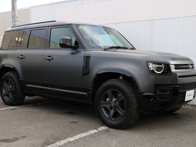 LAND ROVER DEFENDER - 8