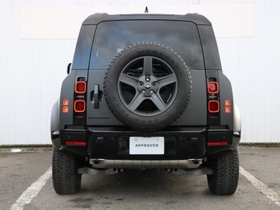 LAND ROVER DEFENDER - 10