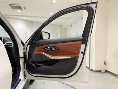 2025 BMW M3 SEDAN — фото 9