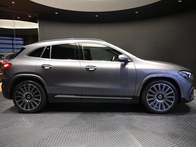MERCEDES-BENZ GLA - 4