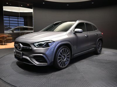 MERCEDES-BENZ GLA - 1