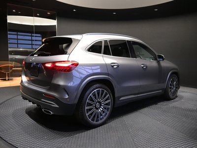 MERCEDES-BENZ GLA - 5