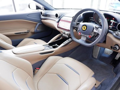 2018 Ferrari GTC4 LUSSO — миниатюра 24