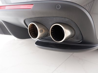 2018 Ferrari GTC4 LUSSO — миниатюра 18