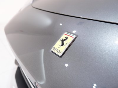 2018 Ferrari GTC4 LUSSO — миниатюра 13