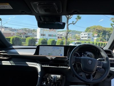 2024 Toyota CROWN SPORT photo 2