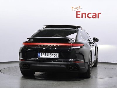 صورة 3 لـ 2024 Porsche PANAMERA