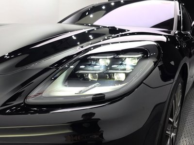 صورة 9 لـ 2024 Porsche PANAMERA