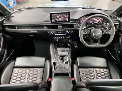 صورة 7 لـ 2019 AUDI RS4 AVANT