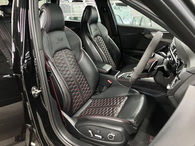 2019 AUDI RS4 AVANT — миниатюра 16