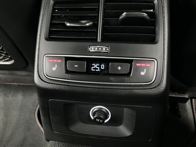 صورة 4 لـ 2019 AUDI RS4 AVANT