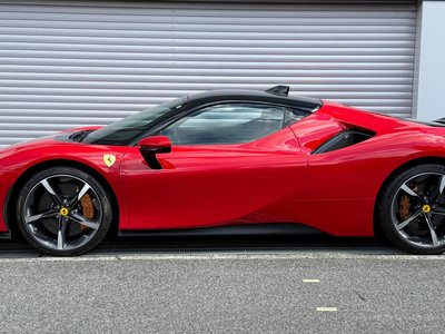 FERRARI SF90 STRADALE - 2