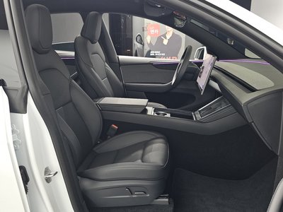 2026 Tesla MODEL Y — миниатюра 16
