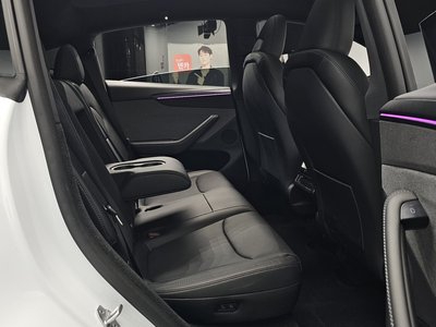 2026 Tesla MODEL Y — миниатюра 17