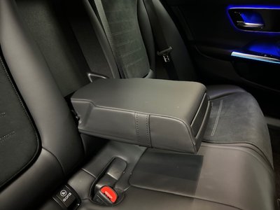 MERCEDES-BENZ C-CLASS - 9