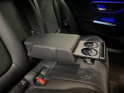 MERCEDES-BENZ C-CLASS - 10