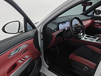 2025 Genesis GV70 thumbnail 13