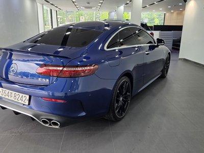 MERCEDES-BENZ E-CLASS - 3