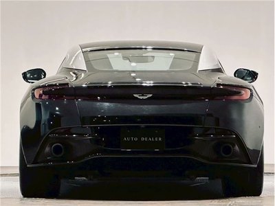 ASTON MARTIN DB11 - 6