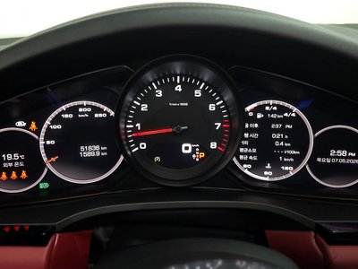 PORSCHE CAYENNE - 10