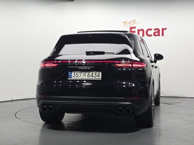 PORSCHE CAYENNE - 3
