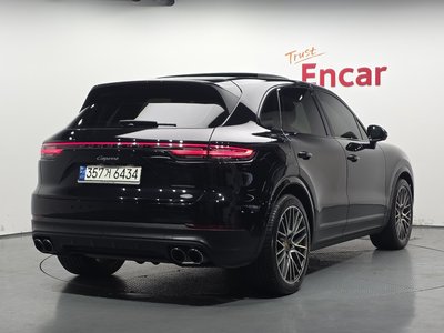 PORSCHE CAYENNE - 4