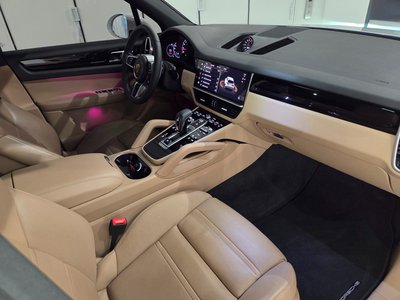 PORSCHE CAYENNE - 9