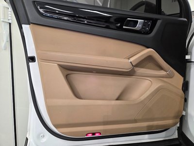 PORSCHE CAYENNE - 10