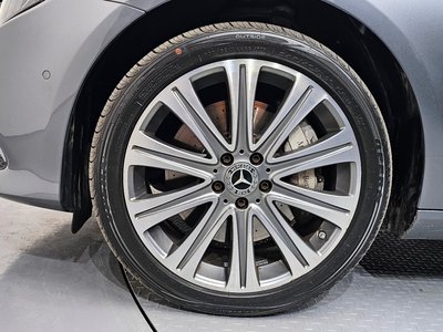 2019 Mercedes-BENZ E-CLASS photo 6