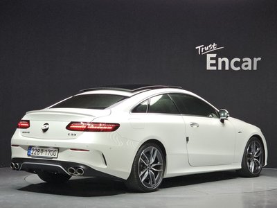 MERCEDES-BENZ E-CLASS - 3