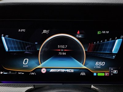 MERCEDES-BENZ E-CLASS - 8