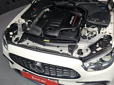 MERCEDES-BENZ E-CLASS - 7