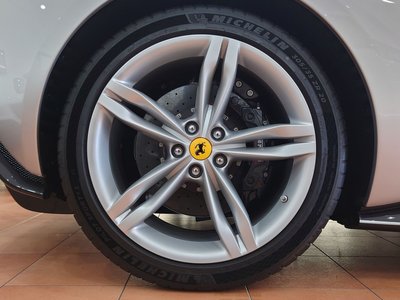 FERRARI 296 - 9