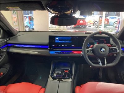 صورة 3 لـ 2025 BMW M5