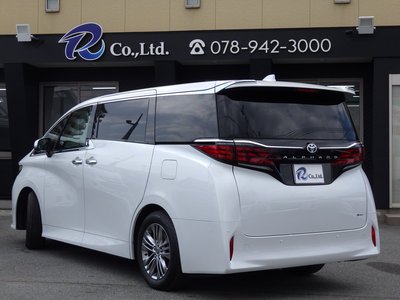 TOYOTA ALPHARD - 2