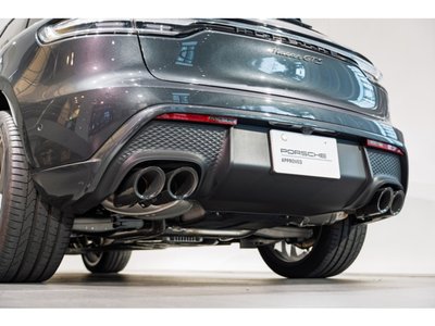 2023 Porsche MACAN thumbnail 12