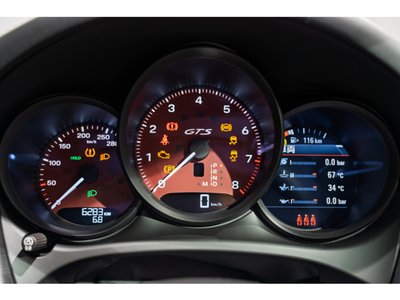 2023 Porsche MACAN photo 6