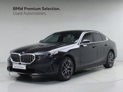 BMW 5 SERIES - 1
