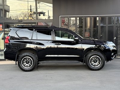 TOYOTA LAND CRUISER PRADO - 9